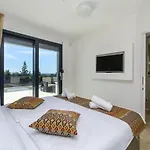 فيلة Ivan *