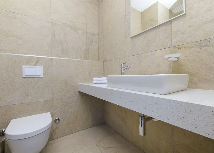 Ivan فيلة أوميس