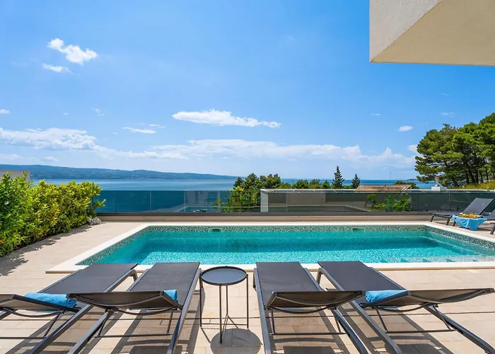 Ivan فيلة أوميس